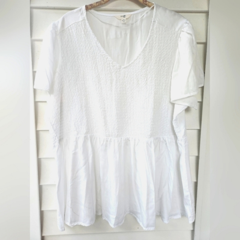 White Short Sleeve Top Puckered Free Flow Size 1X